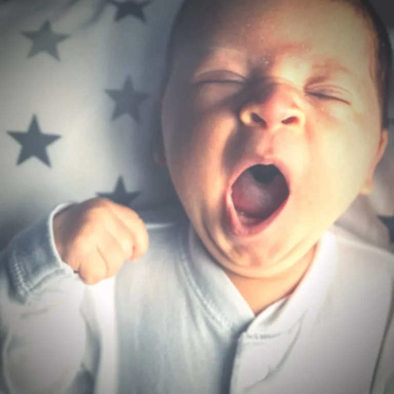 Getting Newborns To Sleep: 6 Things That Will Make Your Life Easier